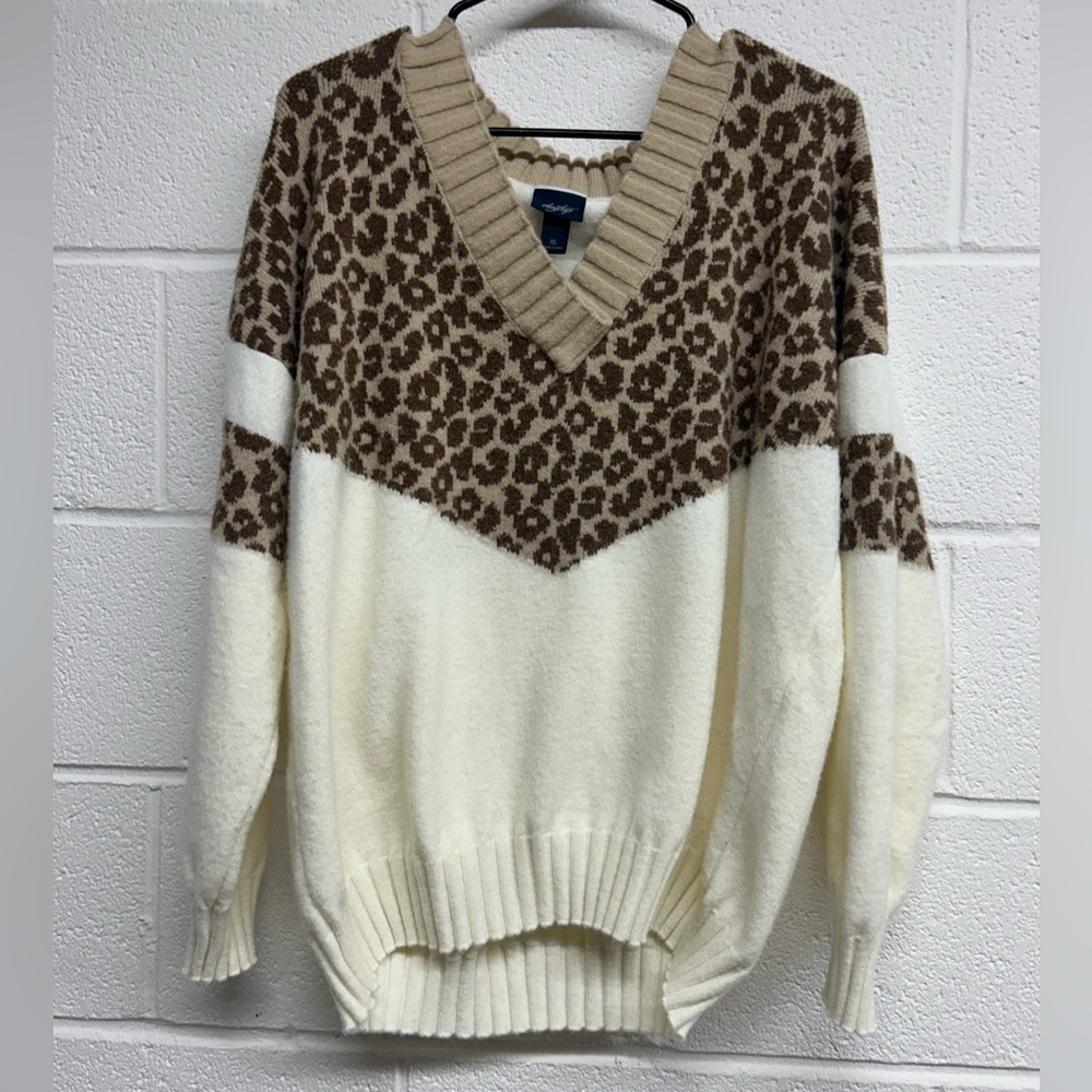 Women’s Daytrip Leopard Print & Cream Sweater - Size XL